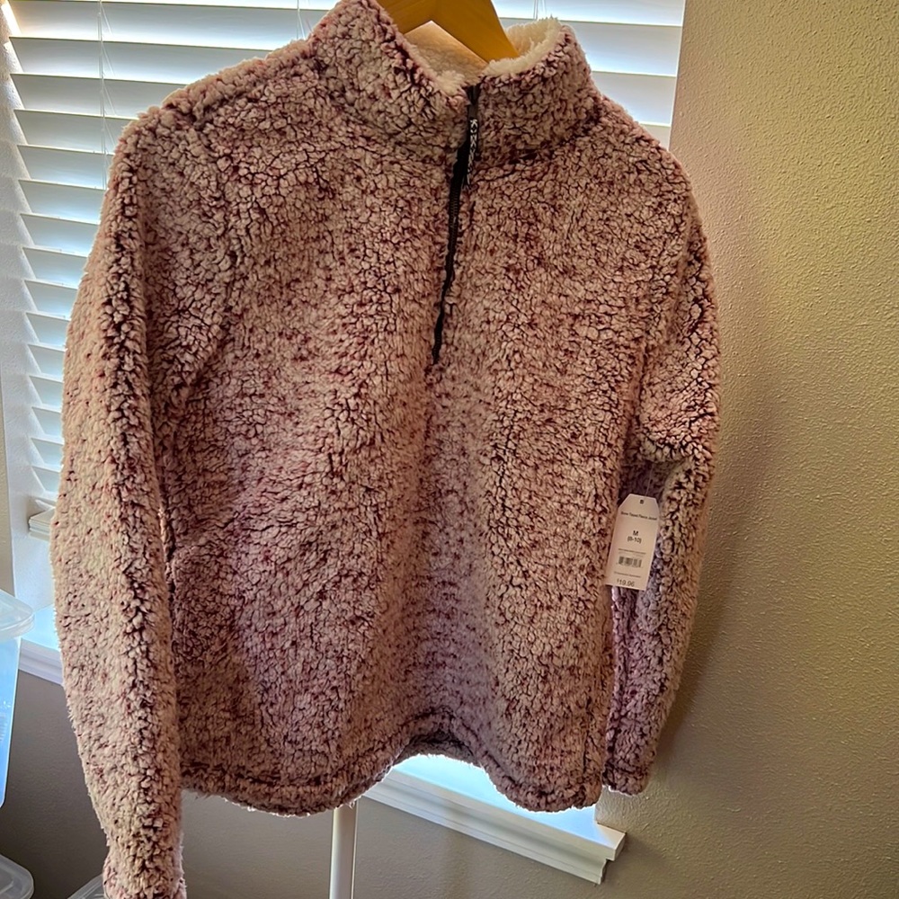 Maroon & white quarter zip Sherpa.